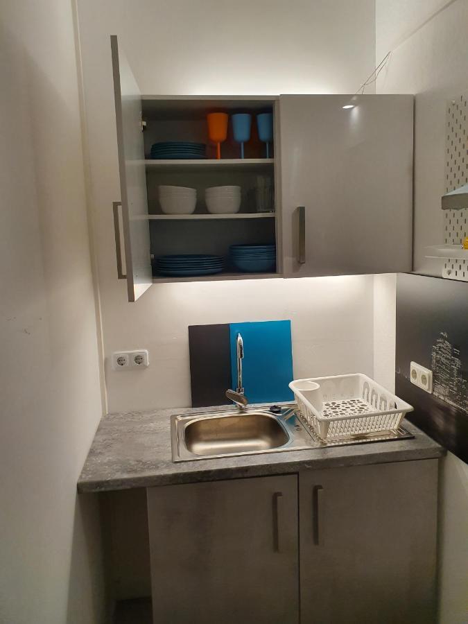 Central Lichtenberger Apartment For 6 People Берлин Экстерьер фото